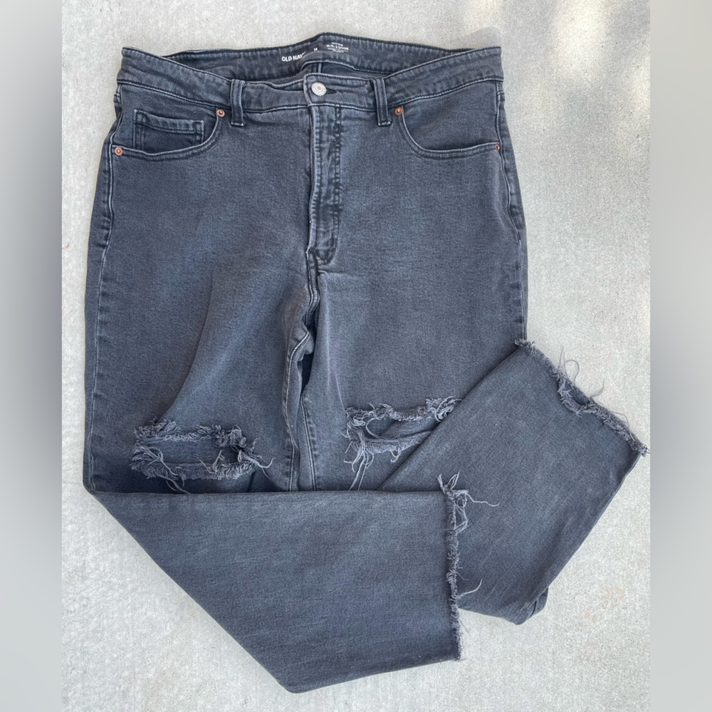 Old Navy High Rise OG Loose Distressed Jeans (Size 16P)